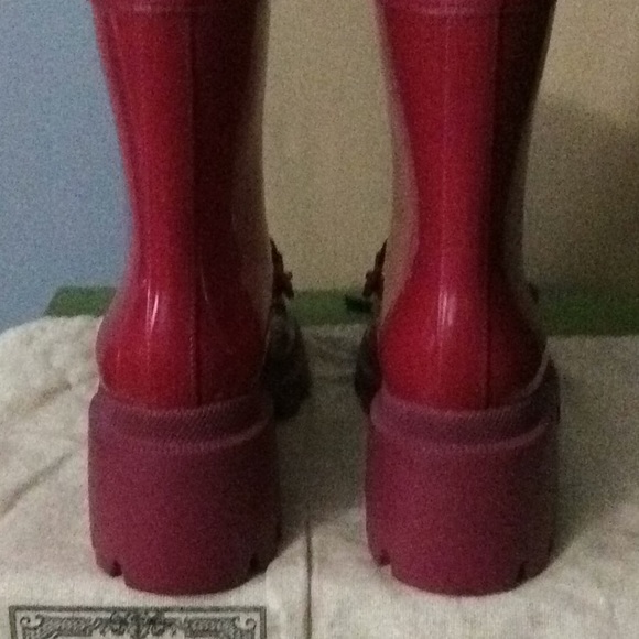 AUTHENTIC GUCCI RAIN BOOTS BRAND NEW SZ 7 W/BOX - Picture 3 of 6